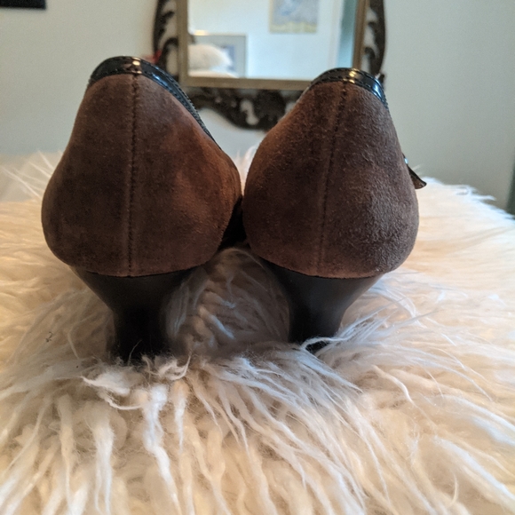 Sofft brand,  Mary Jane Suede Pump - Picture 4 of 5
